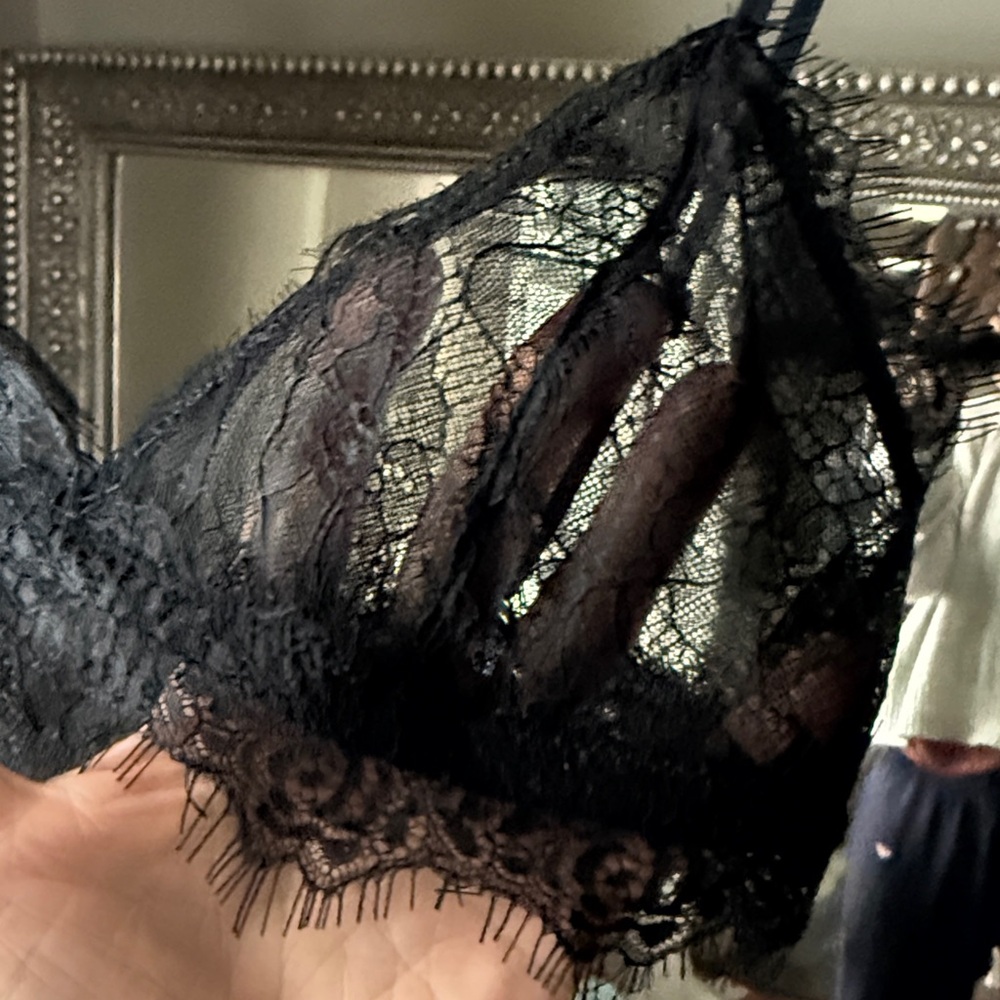 Free People eyelash bralette with adjustable straps - Picture 4 of 8